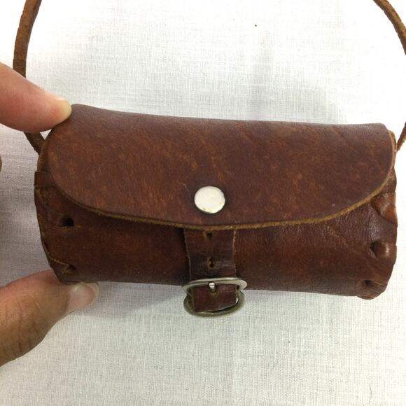 Handmade Brown Leather Oval Buckle Brown Coin Money Pouch Shoulder Strap - Picture 3 of 12